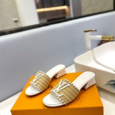 Louis Vuitton Slippers